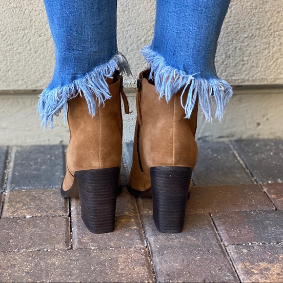 Genuine Leather Distressed Burnished Ankle Boots - Picture 10 of 11